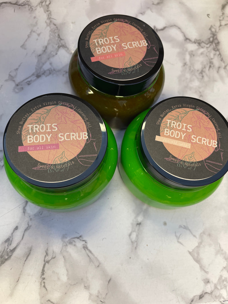 Trois Body Scrub